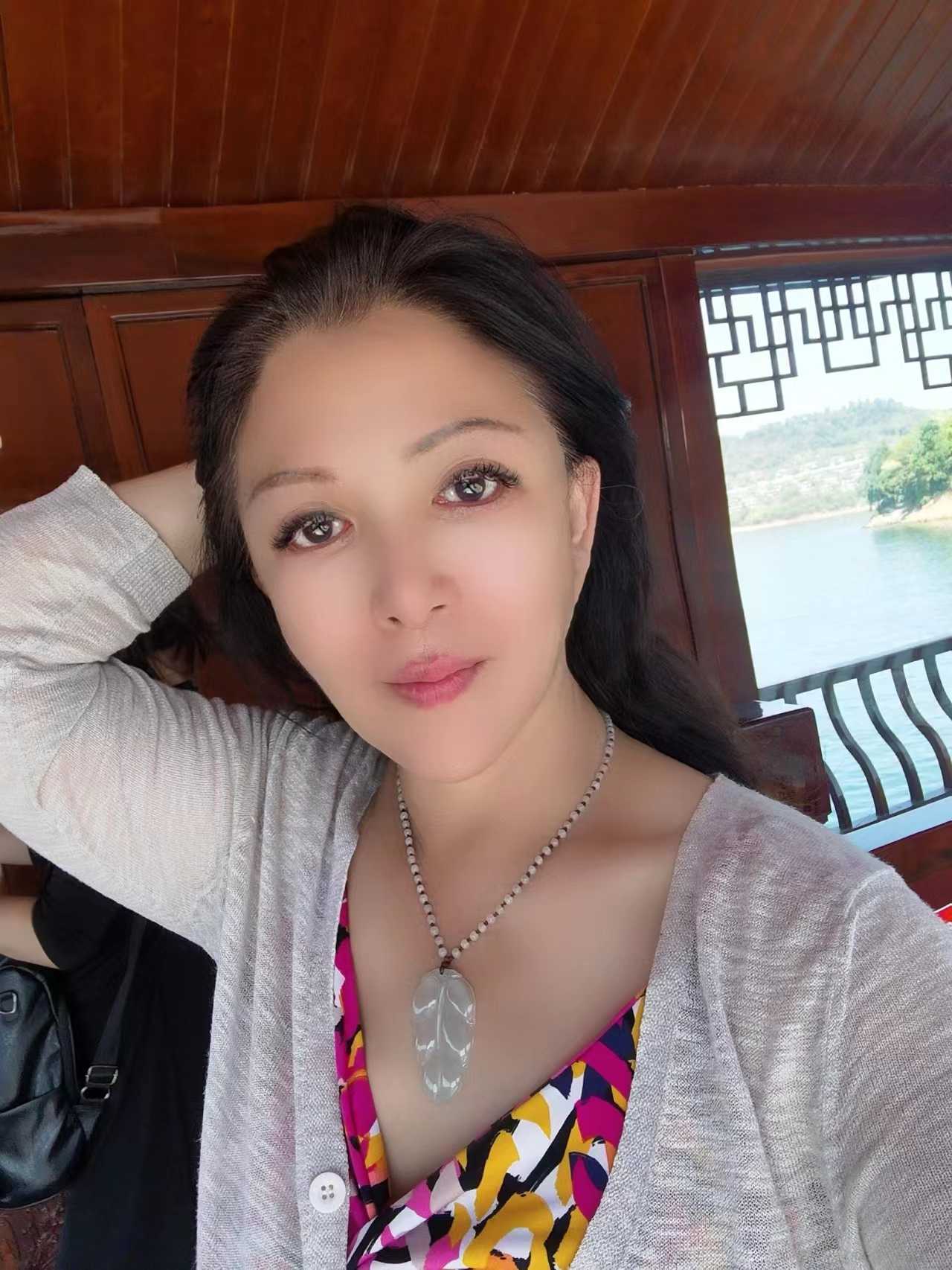 豪爽玩的很开的黑龙江小姐姐