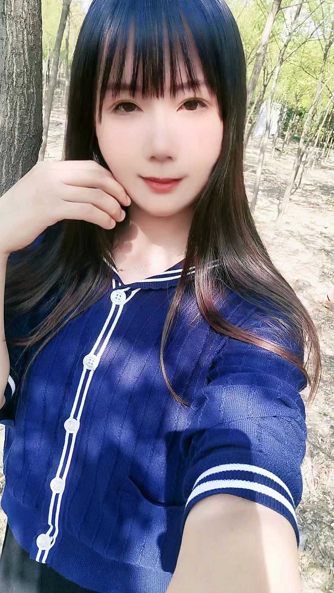 后入跟女上位那屁股有点顶不住