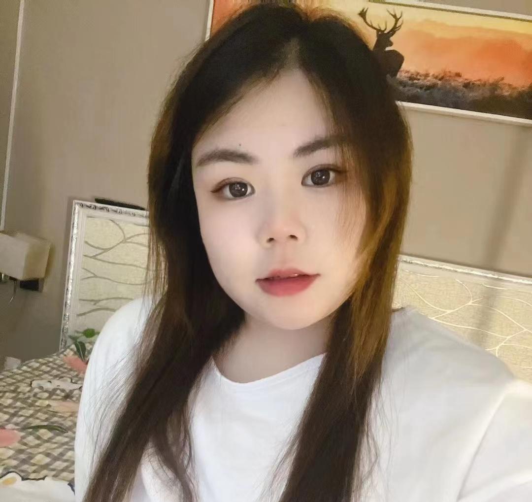 粉嫩的小泡芙