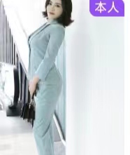大胸风韵少妇