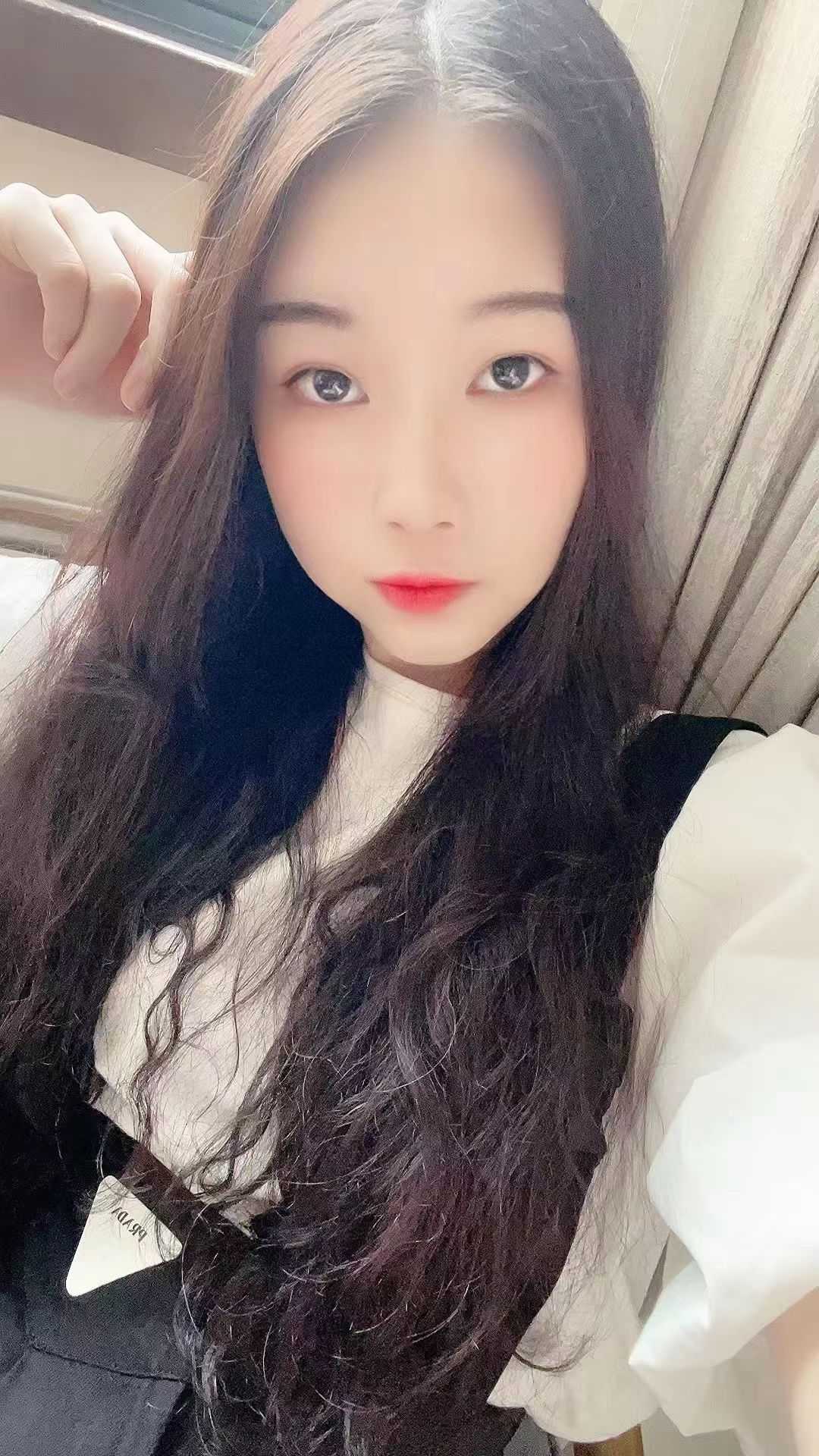 淡妆小美女，健谈活好