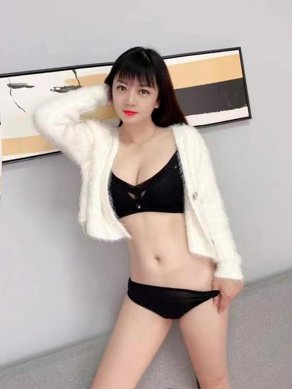 大胸美眉米可