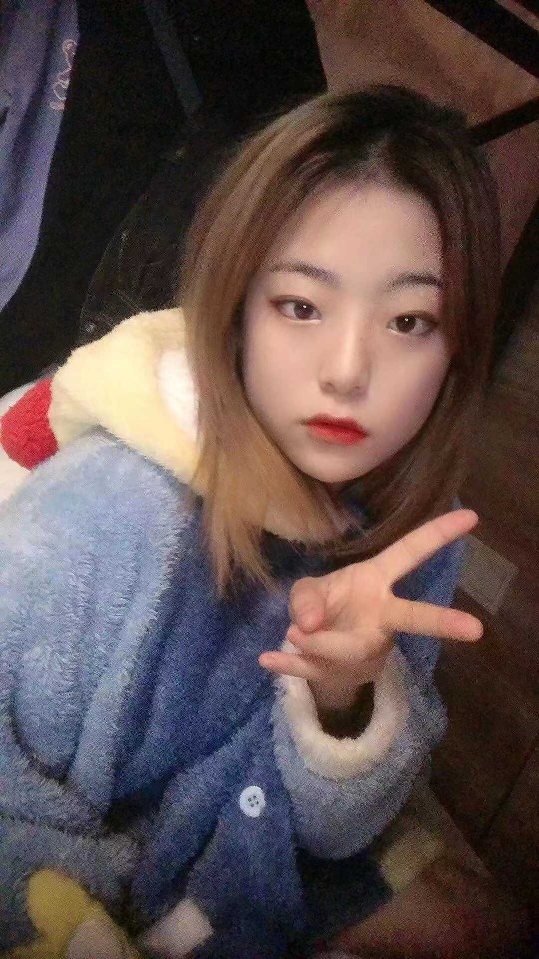 温柔可爱娇小玲珑
