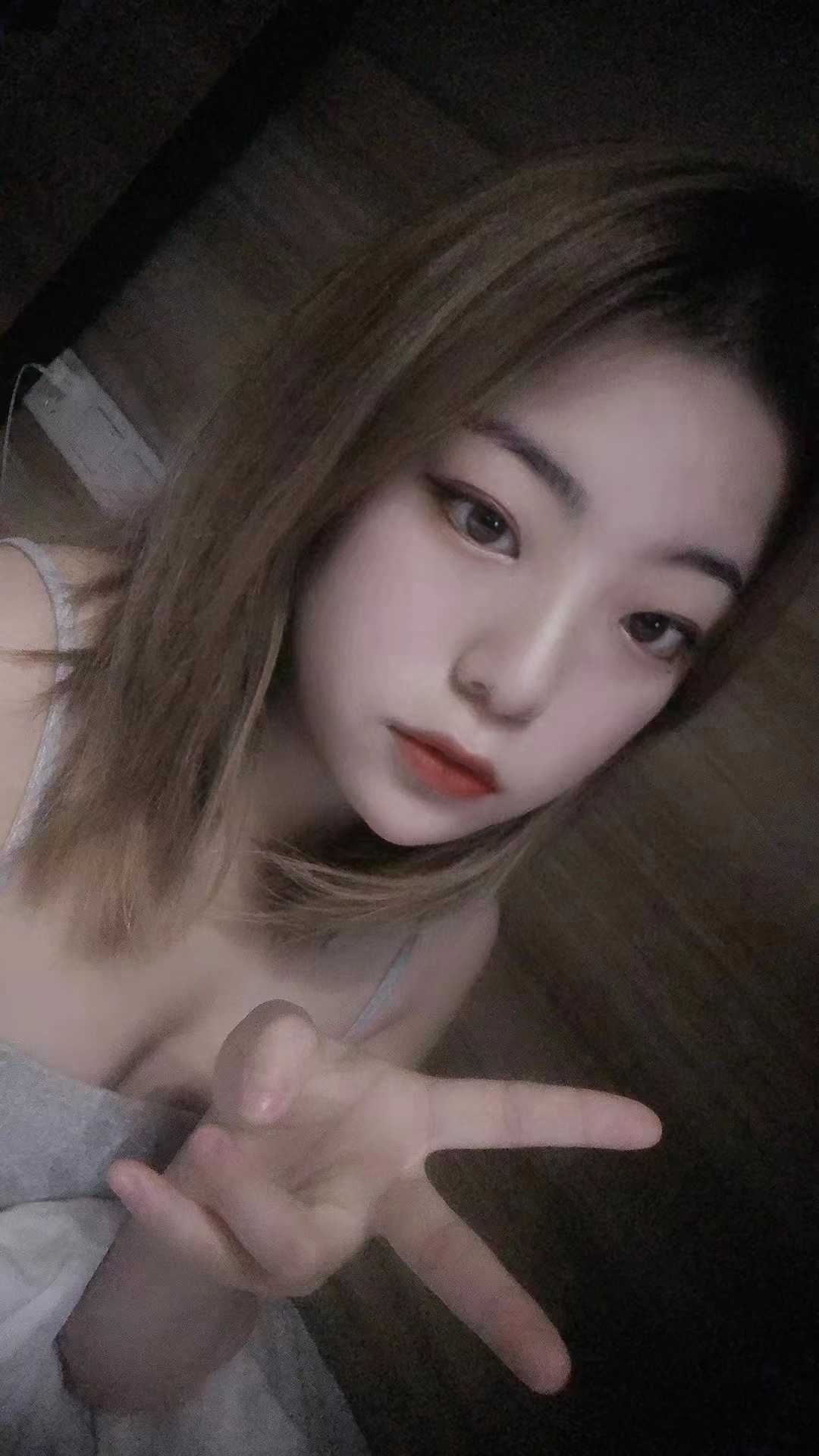 温柔可爱娇小玲珑