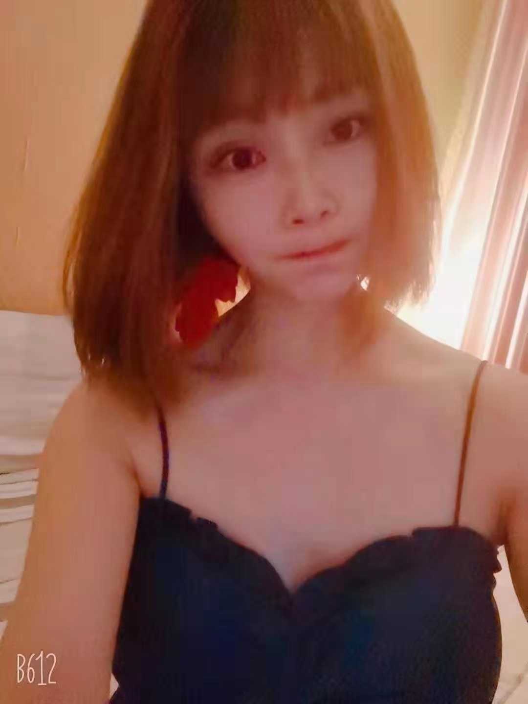 徐东大奶兼职小姐姐
