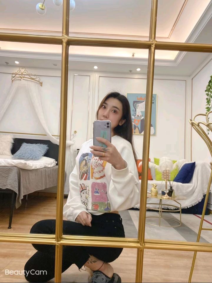 大连蜜桃臀小姐姐兼职