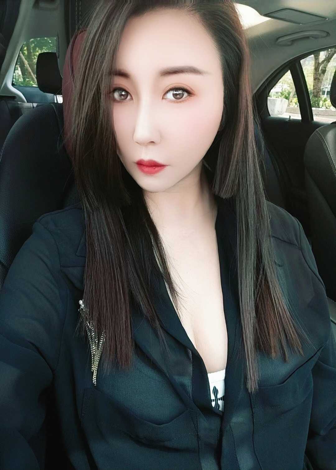 天河大胸sao妹
