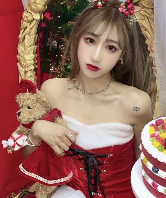 小巧玲珑晴晴