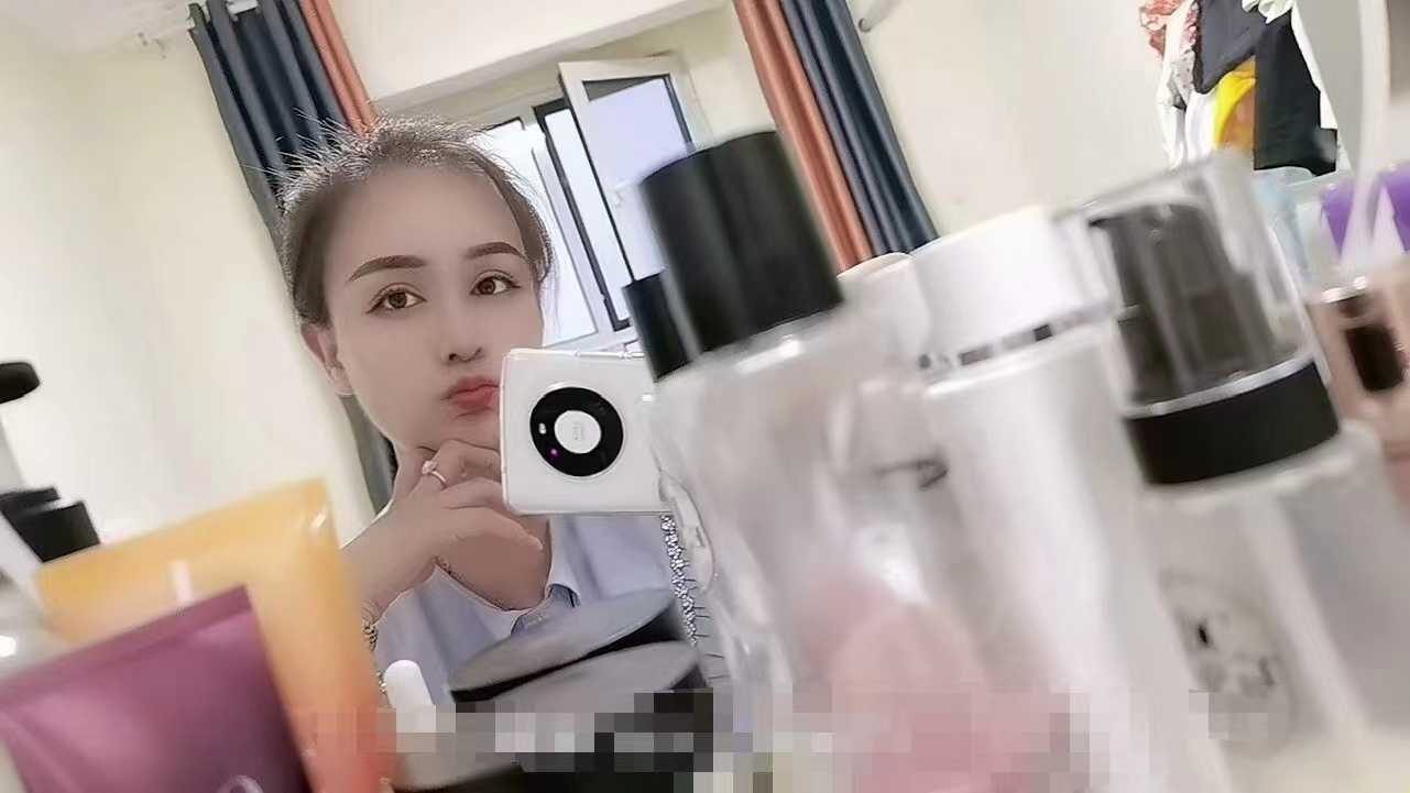 外滩妹子溪溪