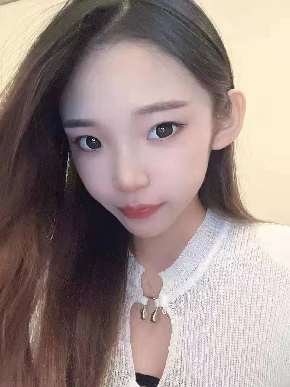 娇小可爱小兜兜