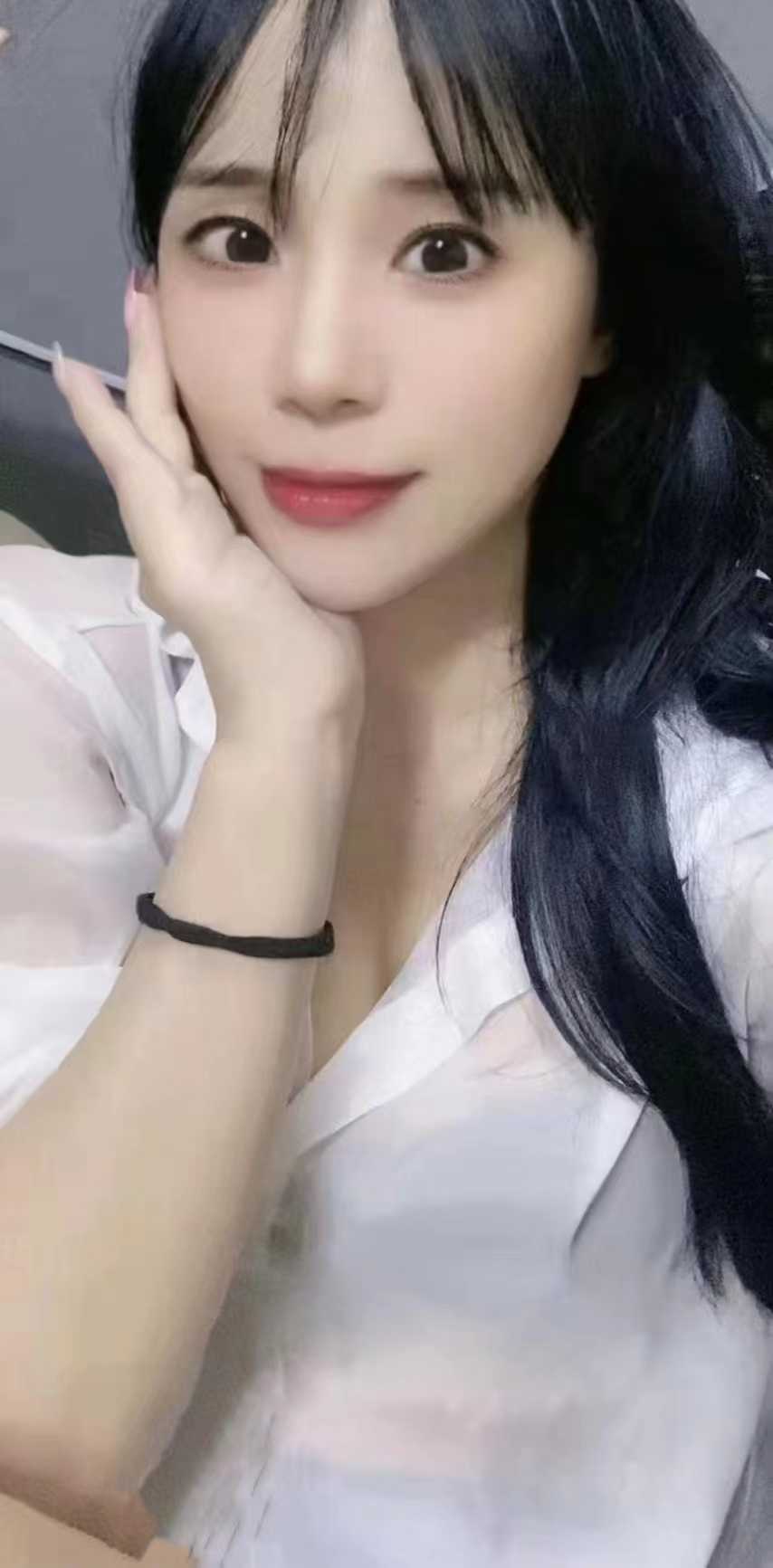 丰满小姐姐小汐汐