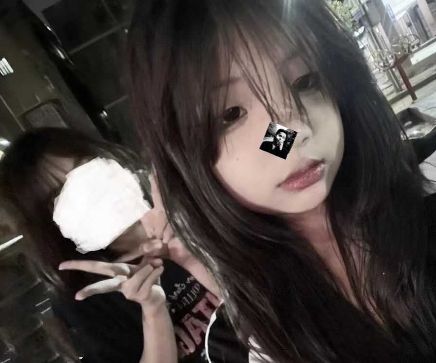 年轻嫩妹子,刚刚过完成人礼