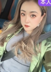 洋气高瘦白高气质筷子腿美女