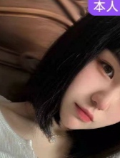 胸大腿长白皙可人的理发店小助理甜美姐姐