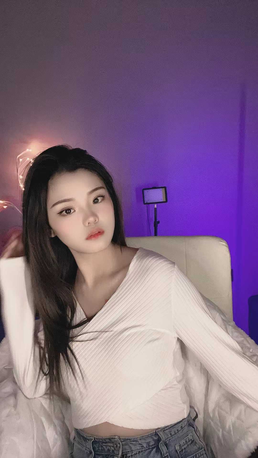 服务系清纯漂亮妹子