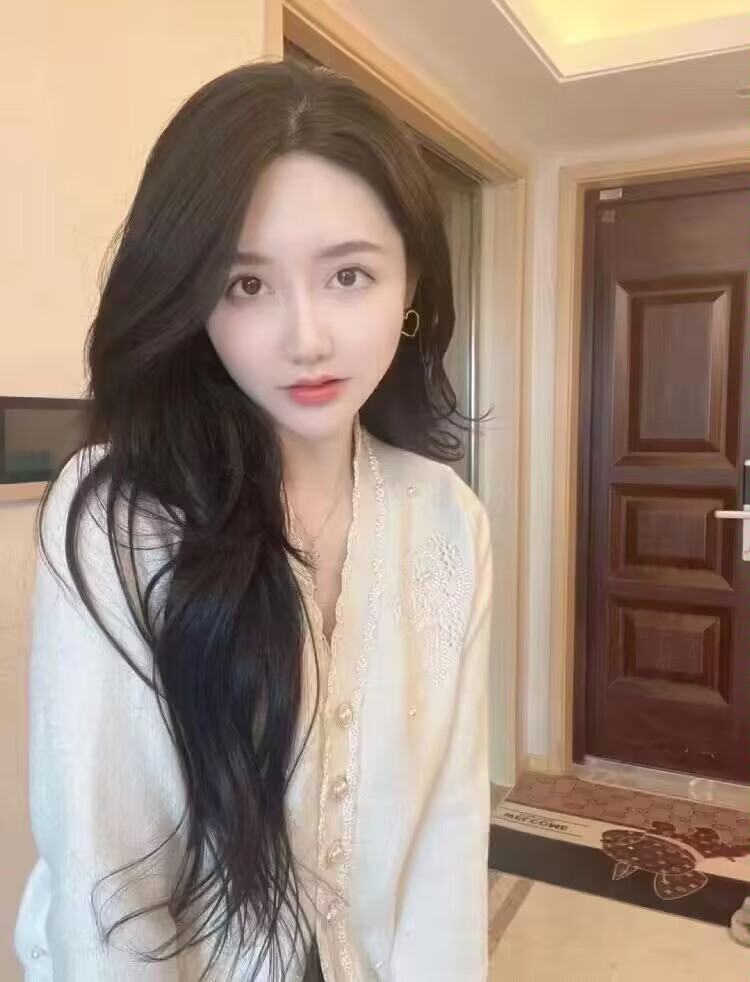 很懂男人的性感妖娆少妇