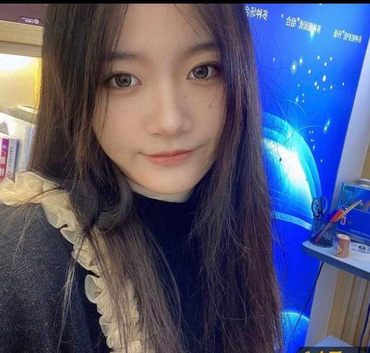 身材高挑奶大翘臀