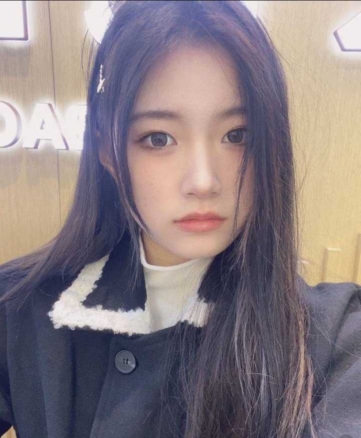 身材高挑奶大翘臀