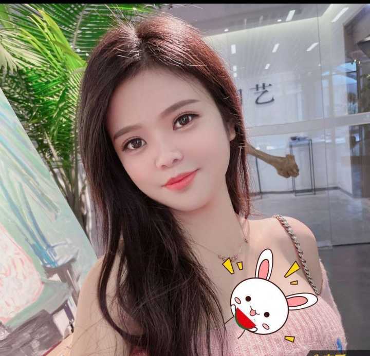 皮肤白嫩奶子软