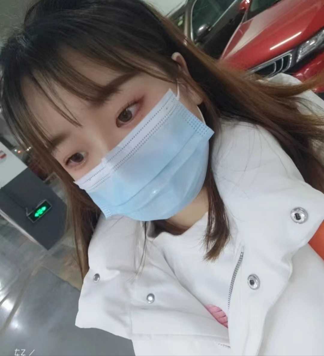 漂亮可爱嫩妹子