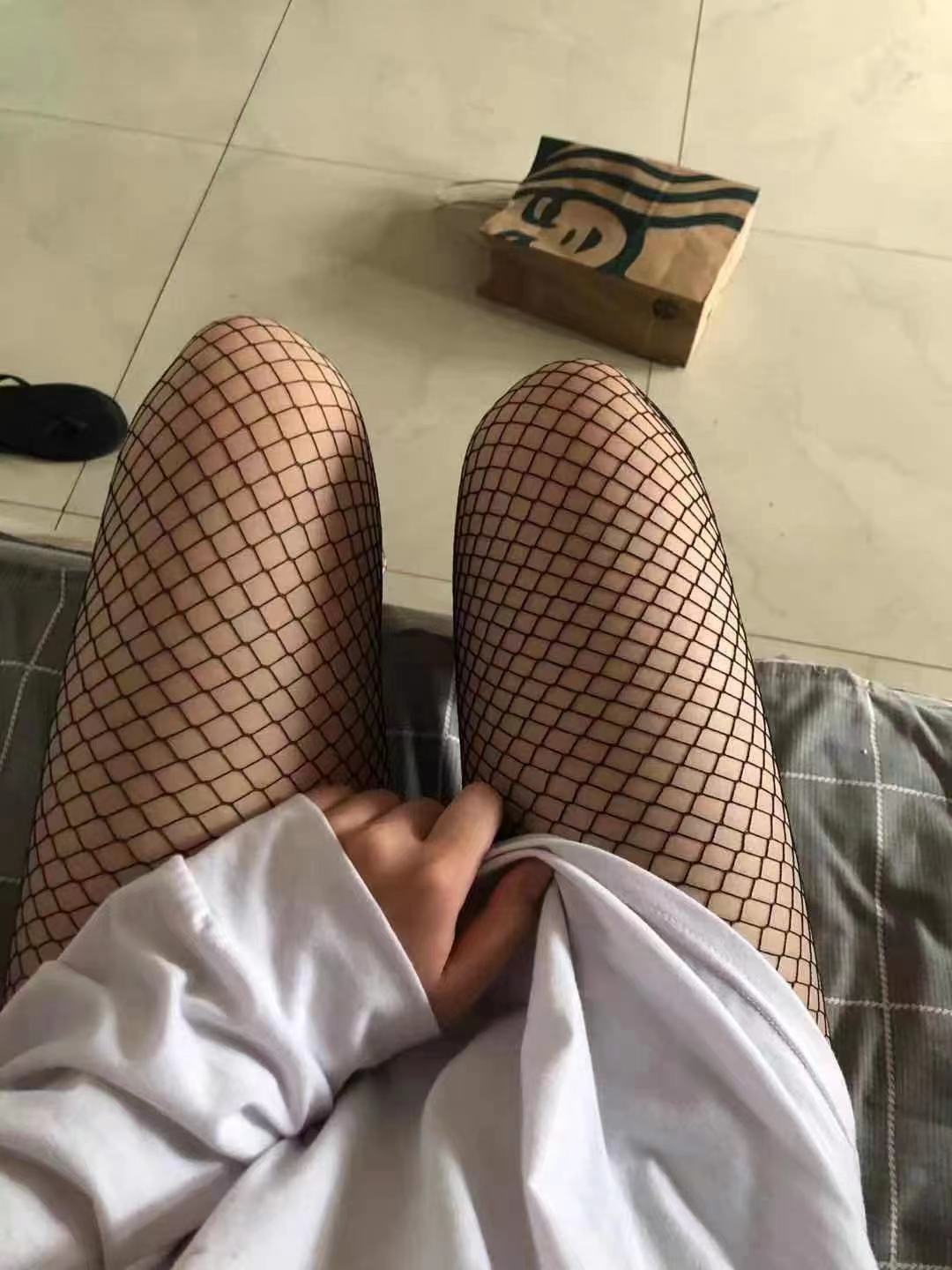 刚刚下海的小姐姐