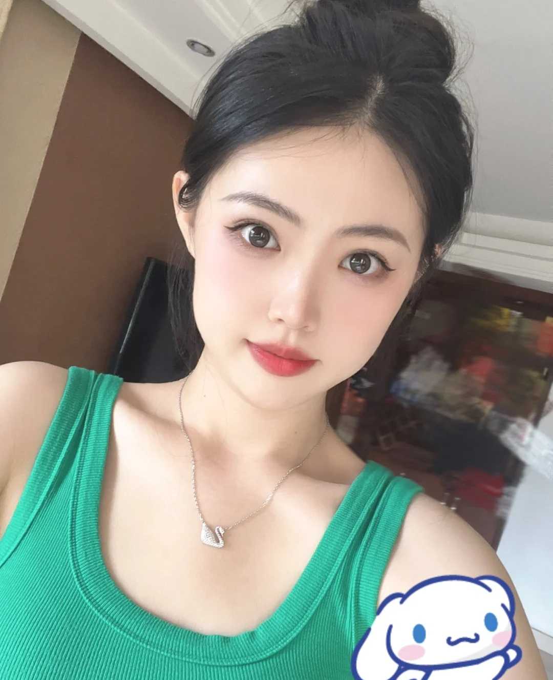 西湖的小蜜桃