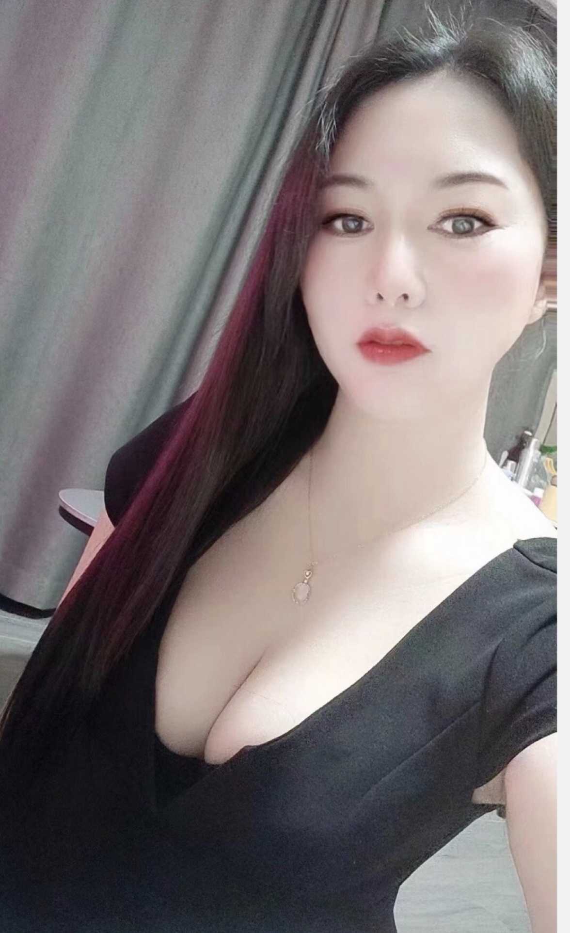 技术一流的36d大胸少妇