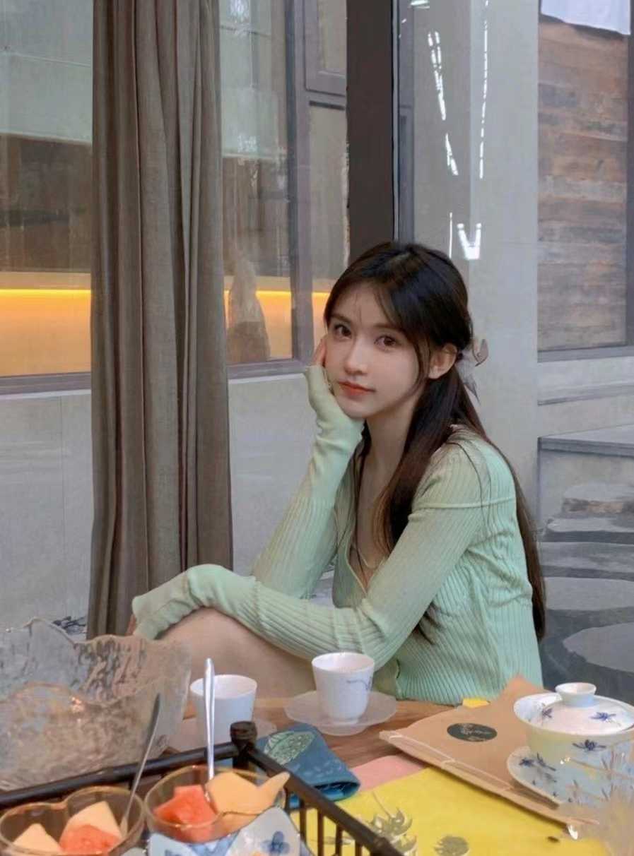 人美价优身材好的小姐姐