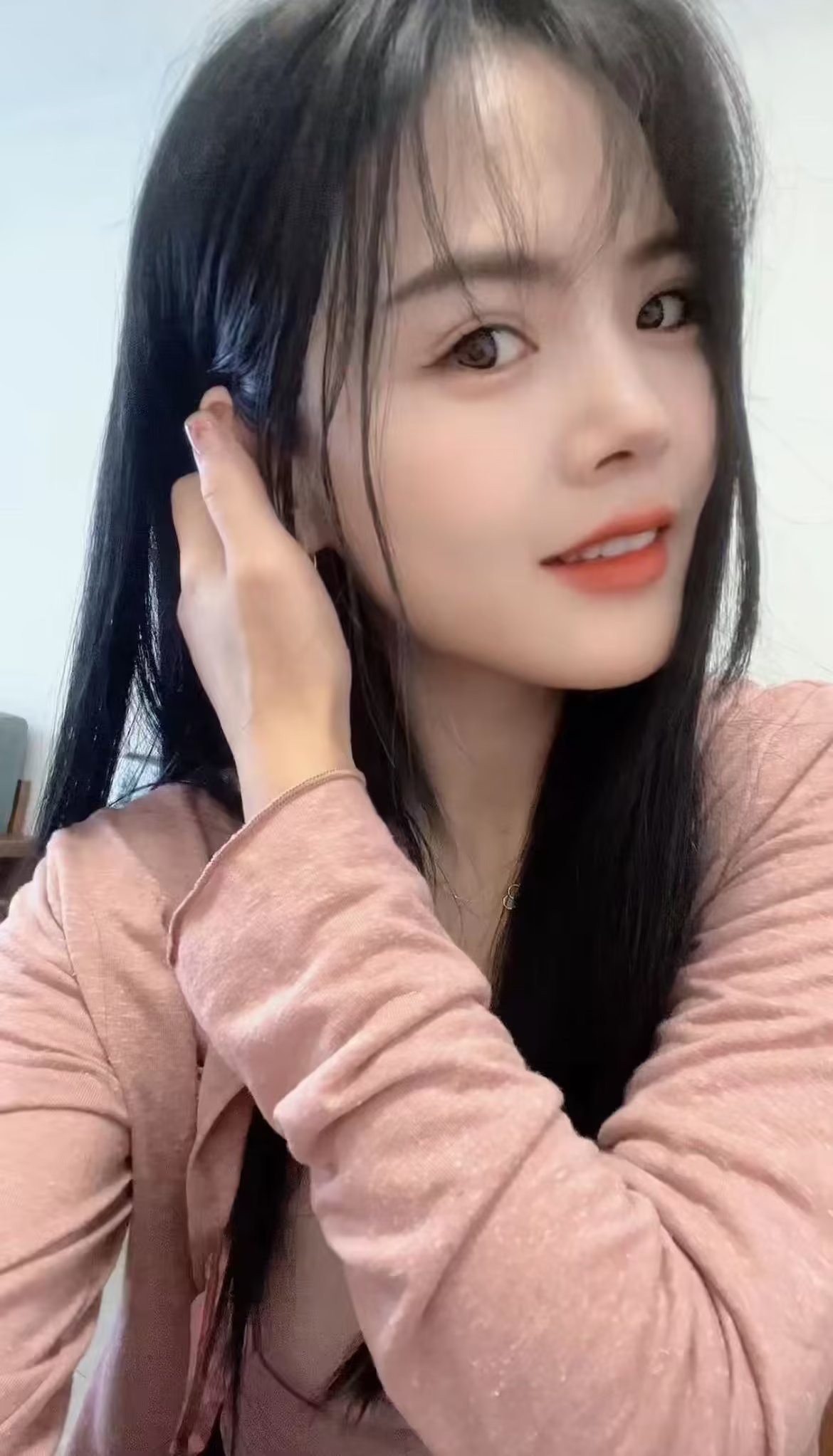 意外发现一台靓车