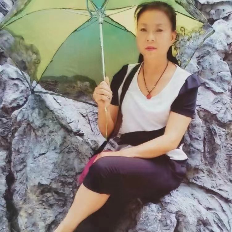 姐姐大方，会疼人