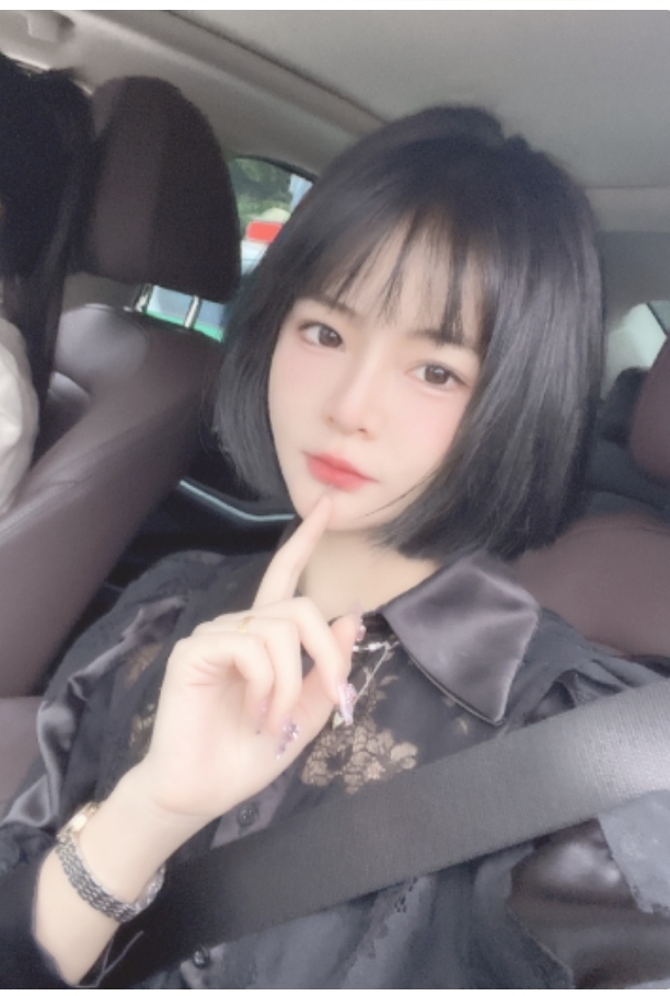 短发超a女孩