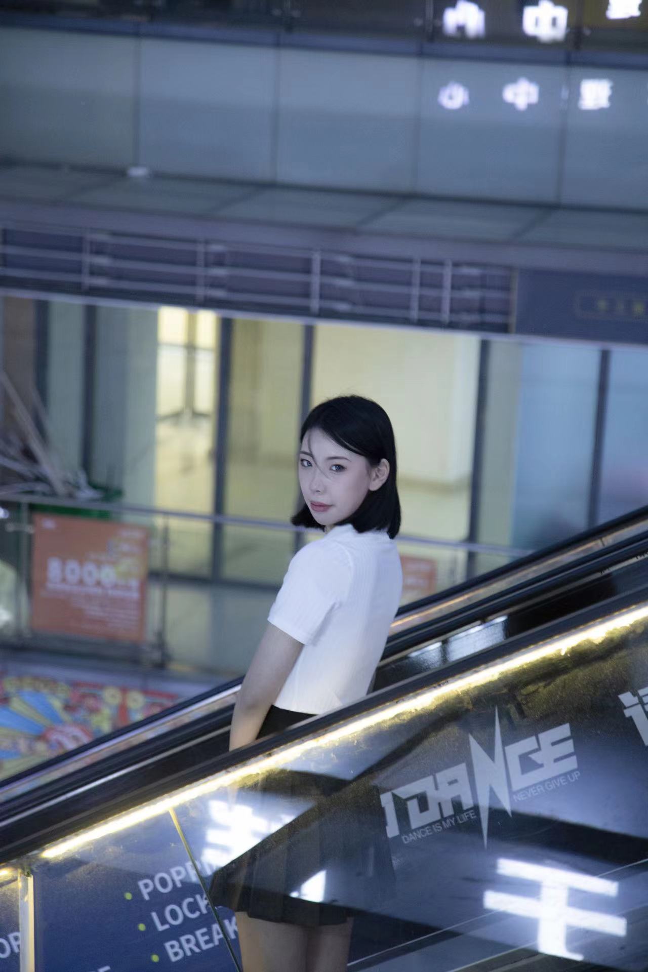 本人是自己兼职，喜欢的哥哥加我吧