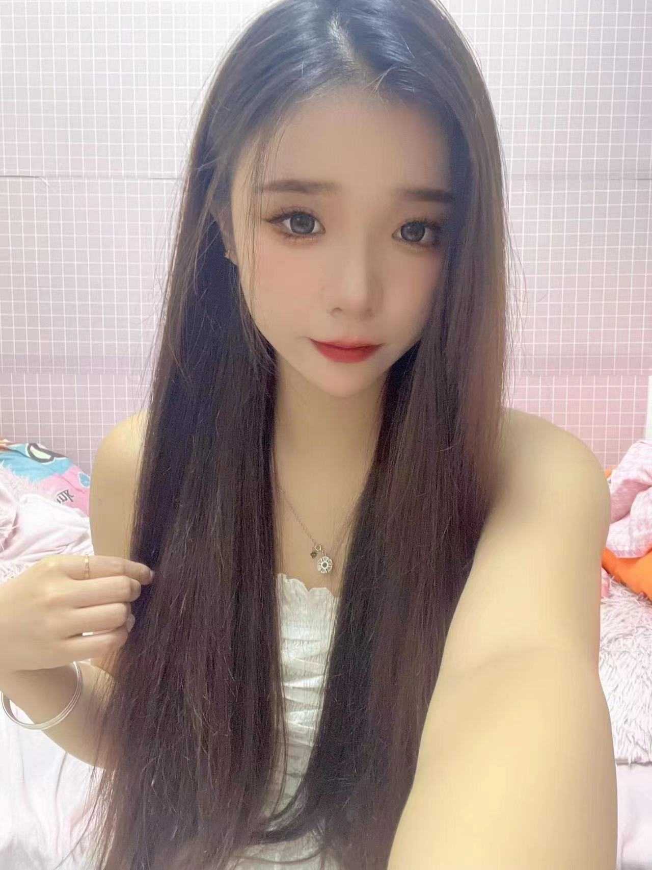 非常漂亮，身材极品