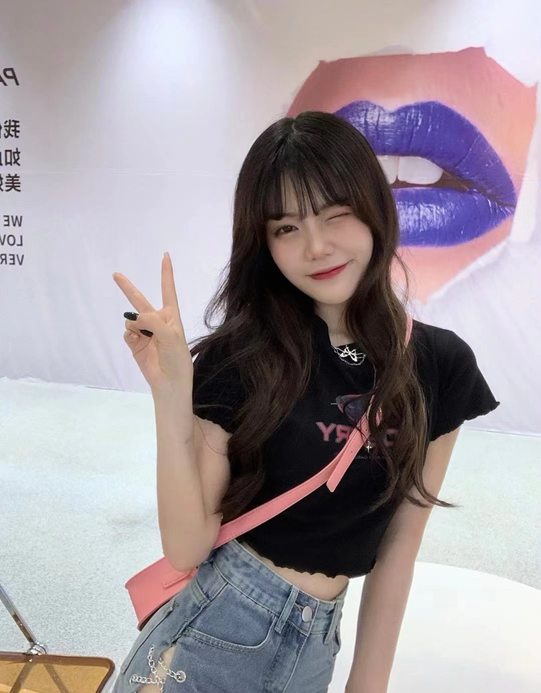 配合默契的清纯妹子