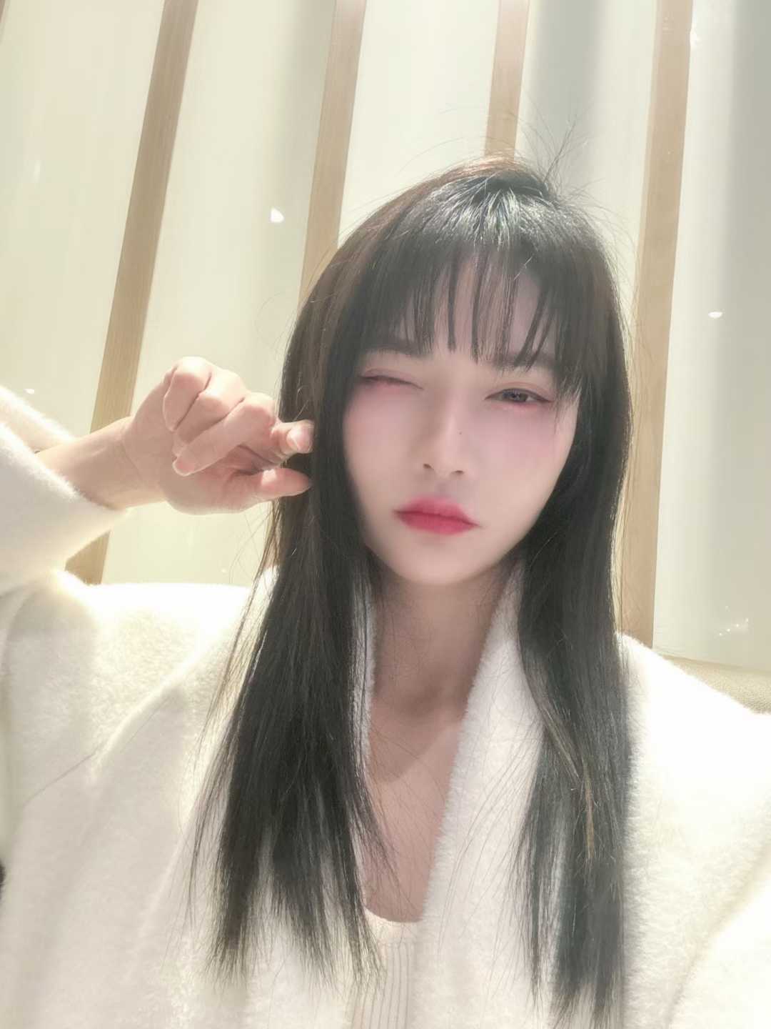 bb粉嫩,会吸会夹的妹子