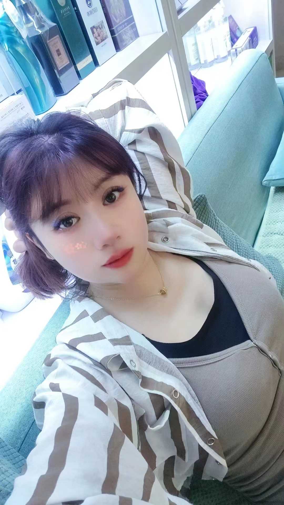 大白兔很丰满，让人爱不释手