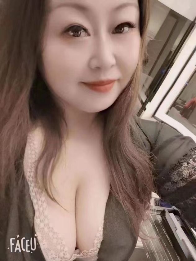 丰满大胸，活好内容丰富