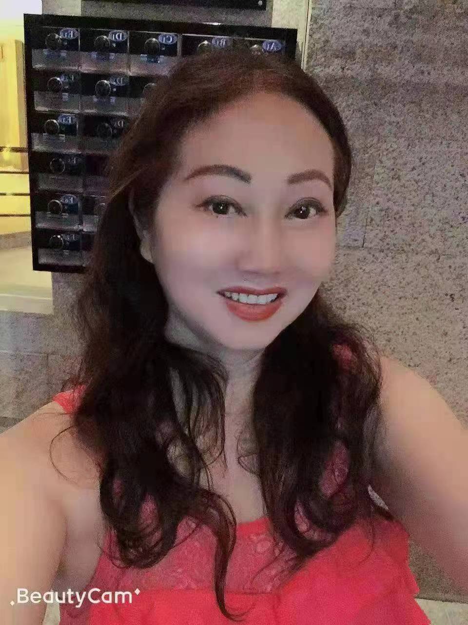 丰满少妇一枚