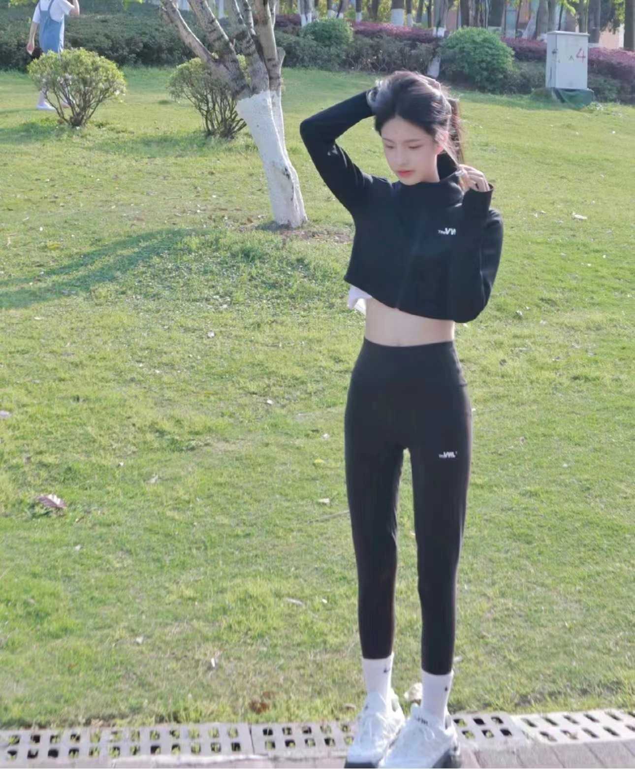 很是配合,各种姿势拿捏