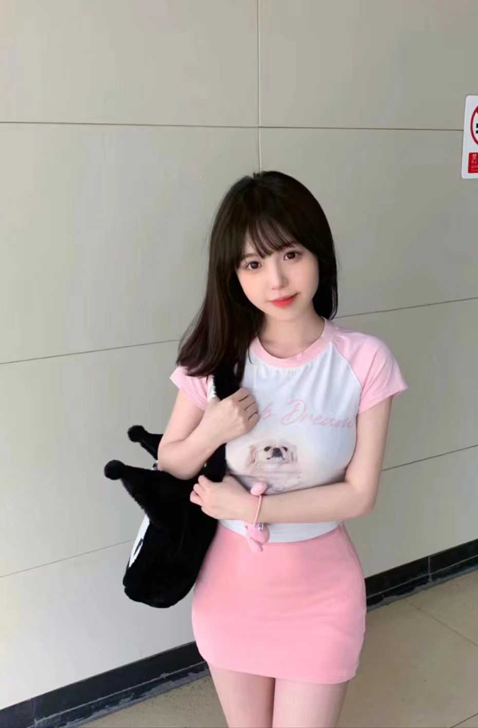 个人喜欢后入,搂着屁股开干