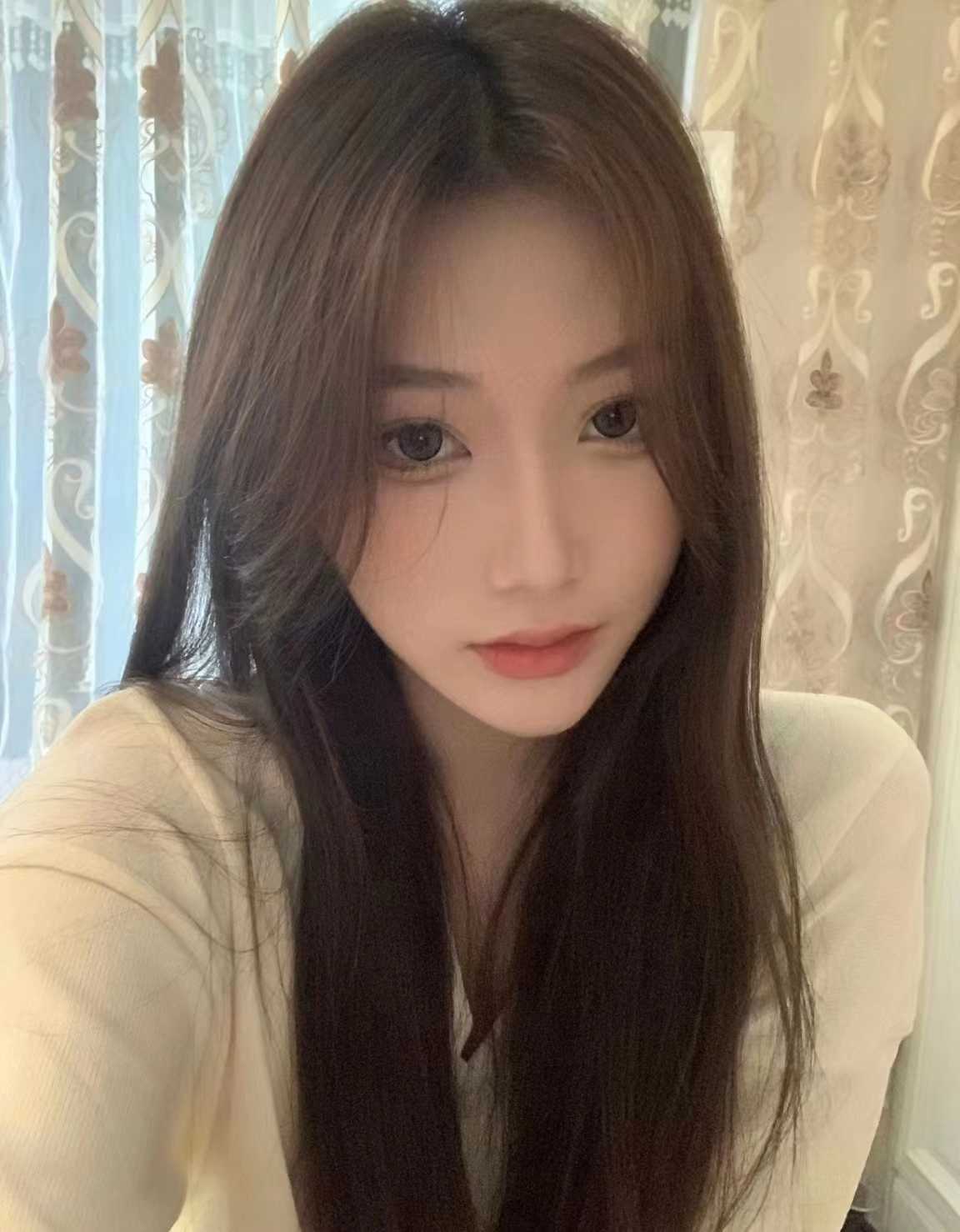 颜值高，身材好，声音甜