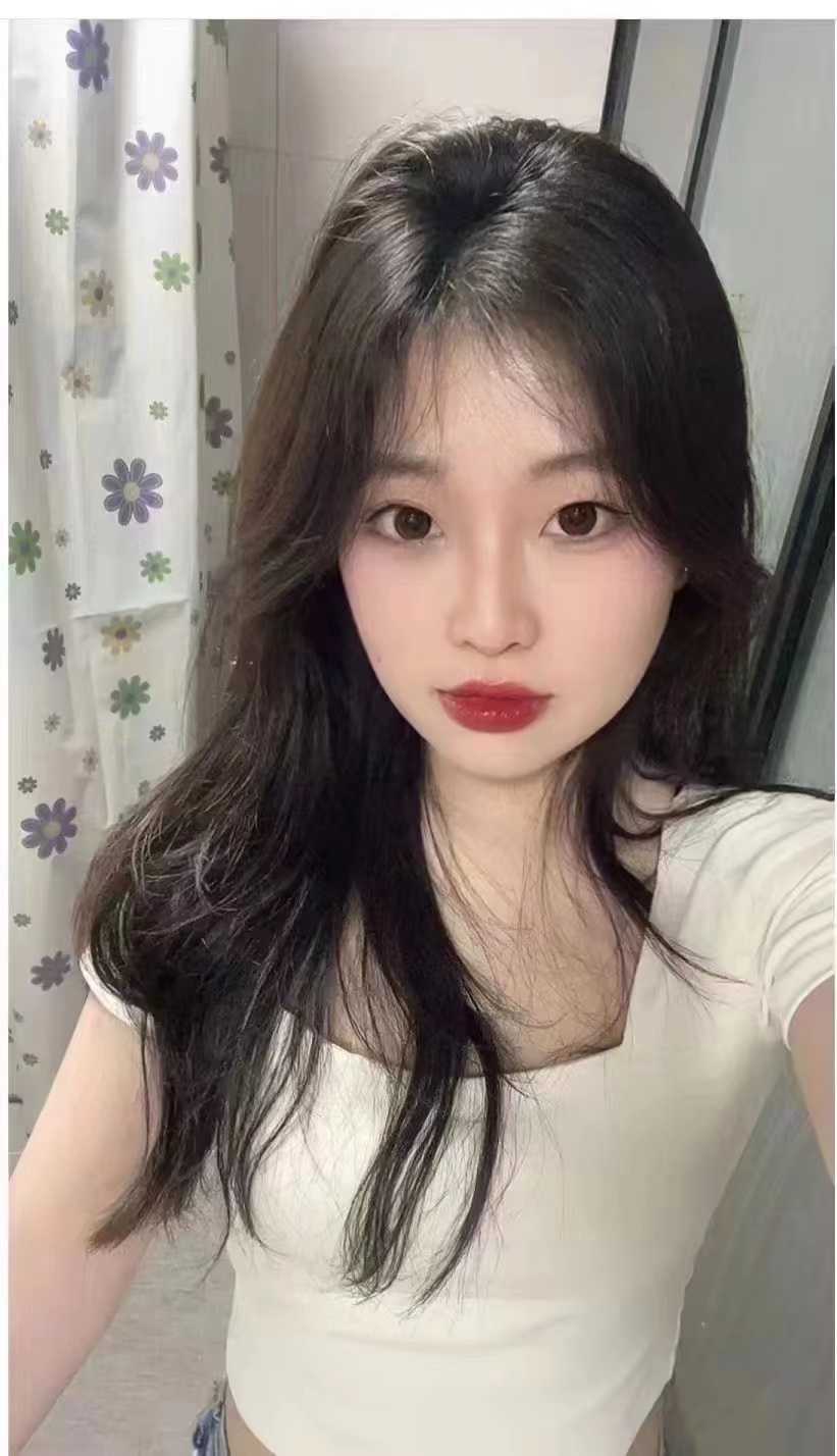 漂亮大方，学校兼职
