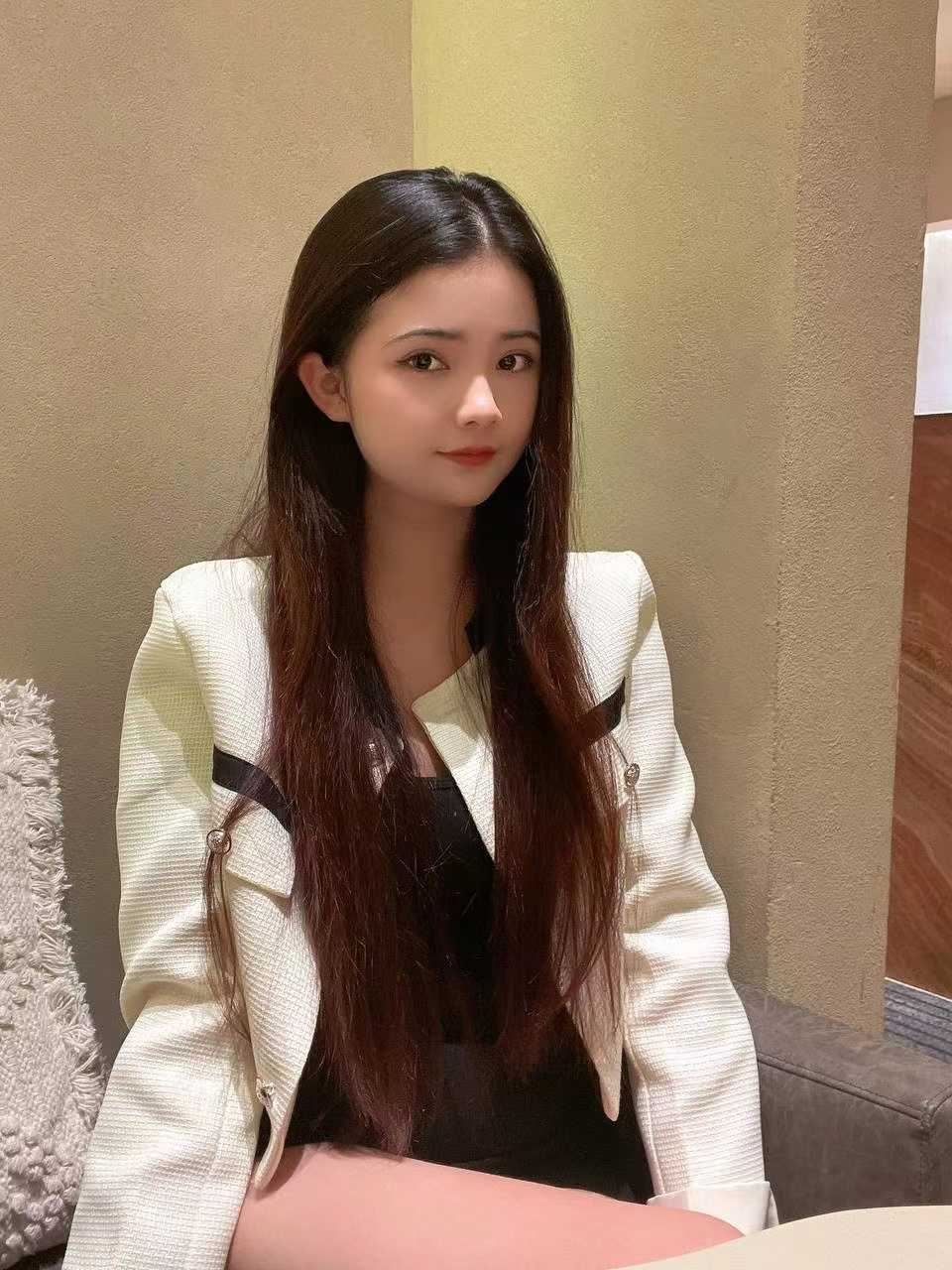 性价比很高的小姐姐