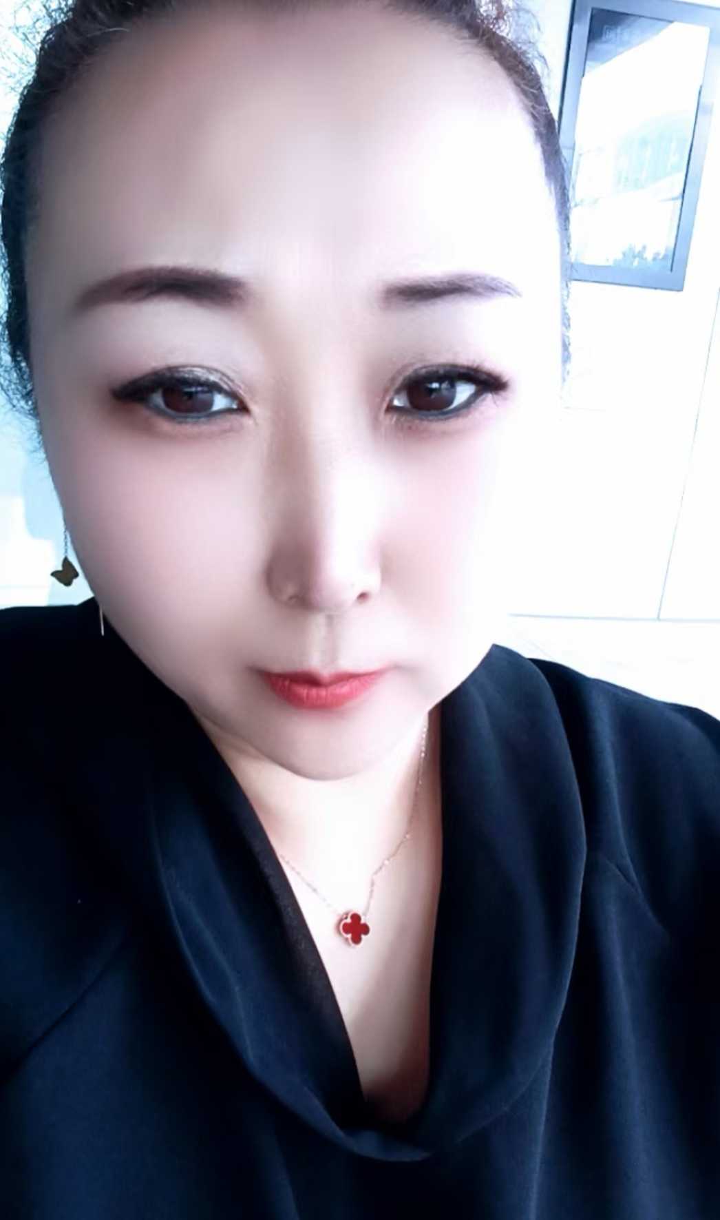 津南丰满熟女