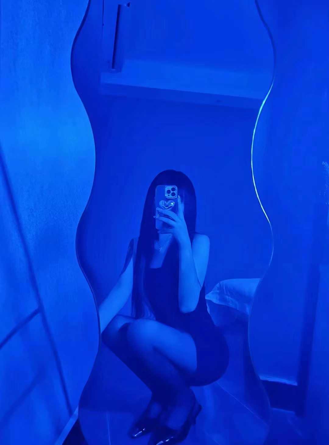 身材完美的李熙蒽