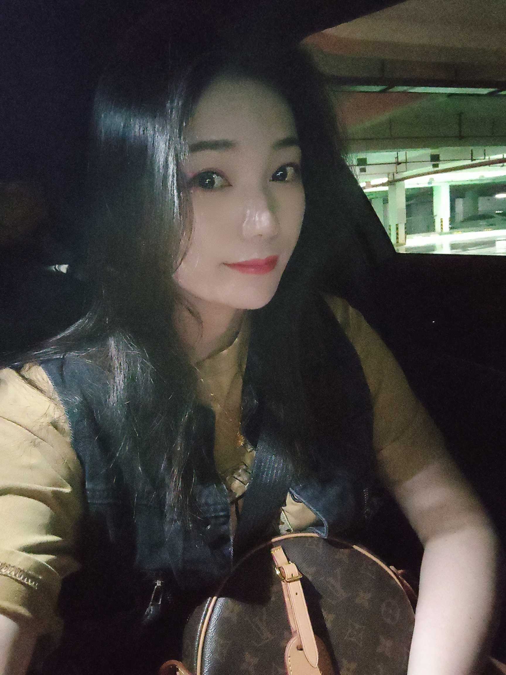 张家界的小姐姐