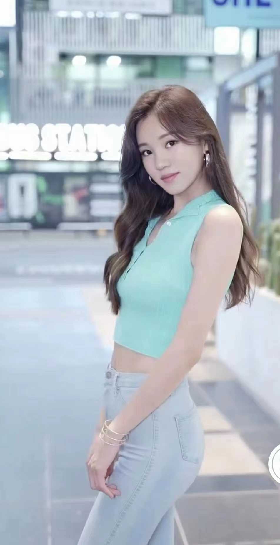 服务一流姿势配合水多