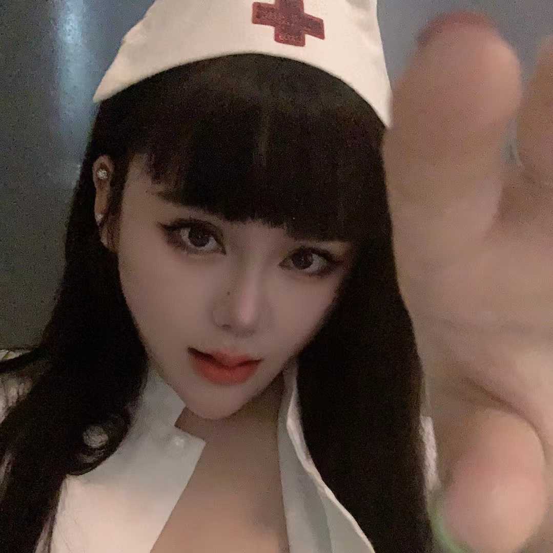 静安巨乳美女