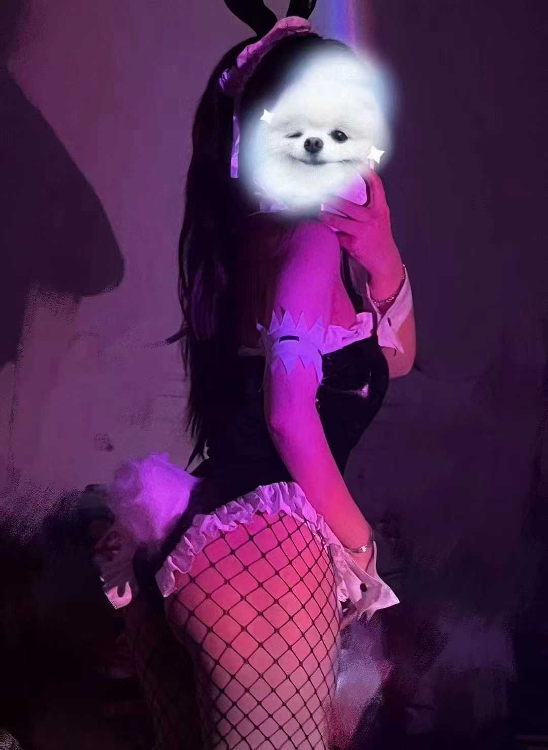 推荐一个胸不错的美女