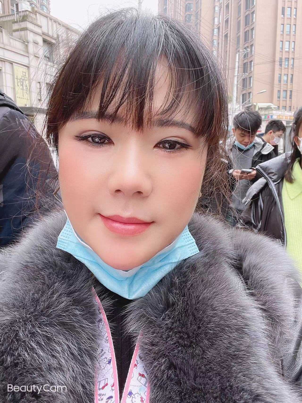 妖娆丰满的少妇